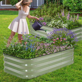 1MORE planting gloves included for comfortable gardening