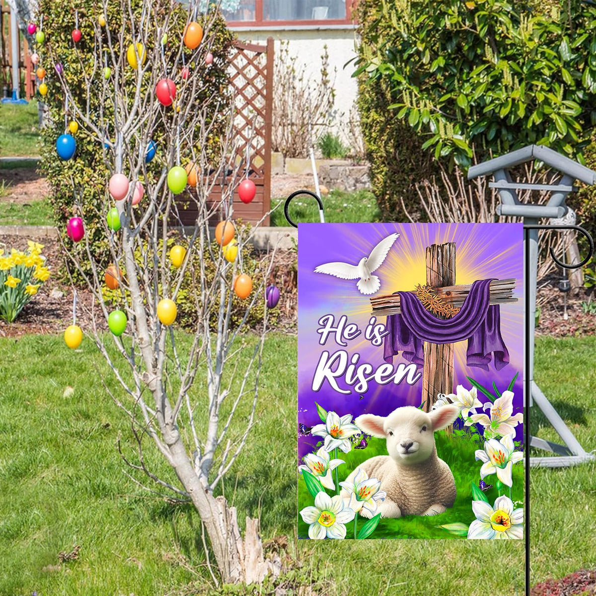 68LDROOTER Weather-resistant garden flag withstands seasonal weather