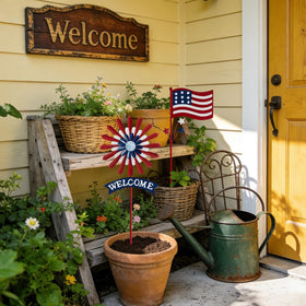 A ANLEOLIFE 2-piece set delivers versatile outdoor accents for seasonal decorating.
