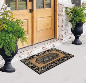 A1HC Heavy-weight rubber base keeps the mat in place against wind.