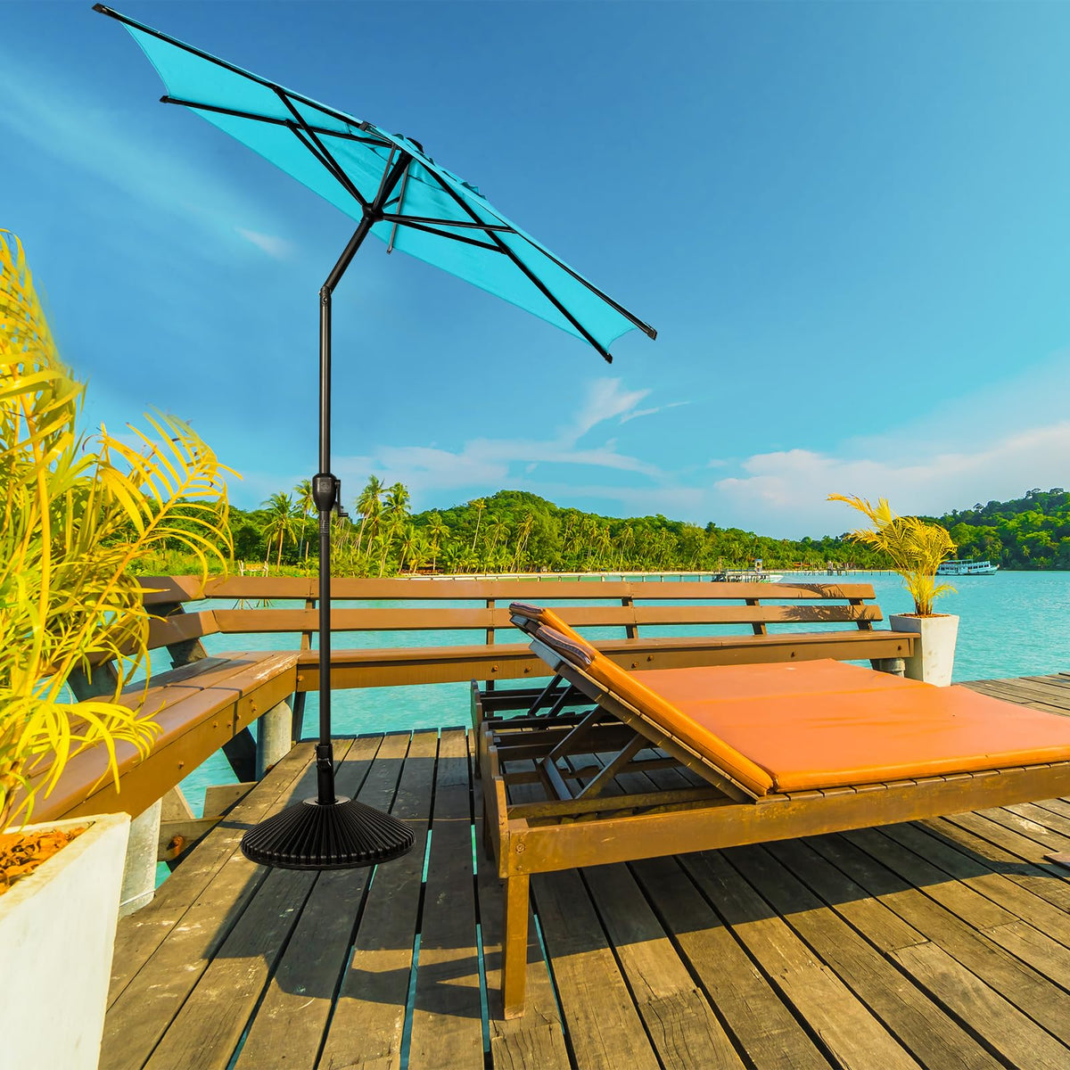 Abba Patio Lyon umbrella water-repellent canopy beads water away.