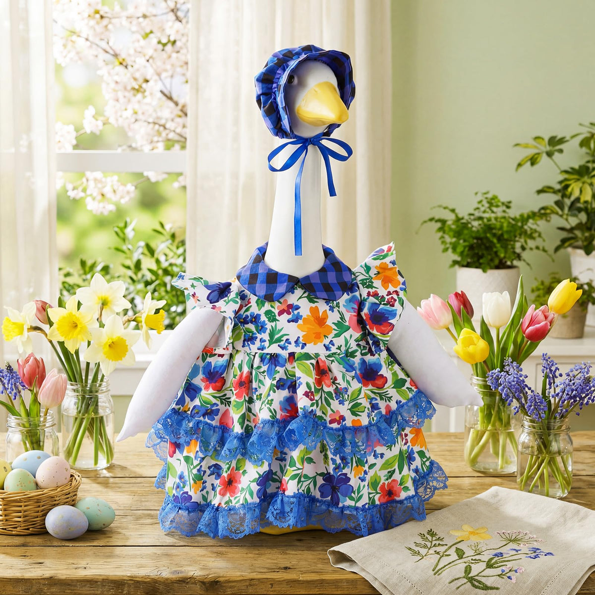 Abbylike summer-ready goose attire adds brightness to outdoor displays