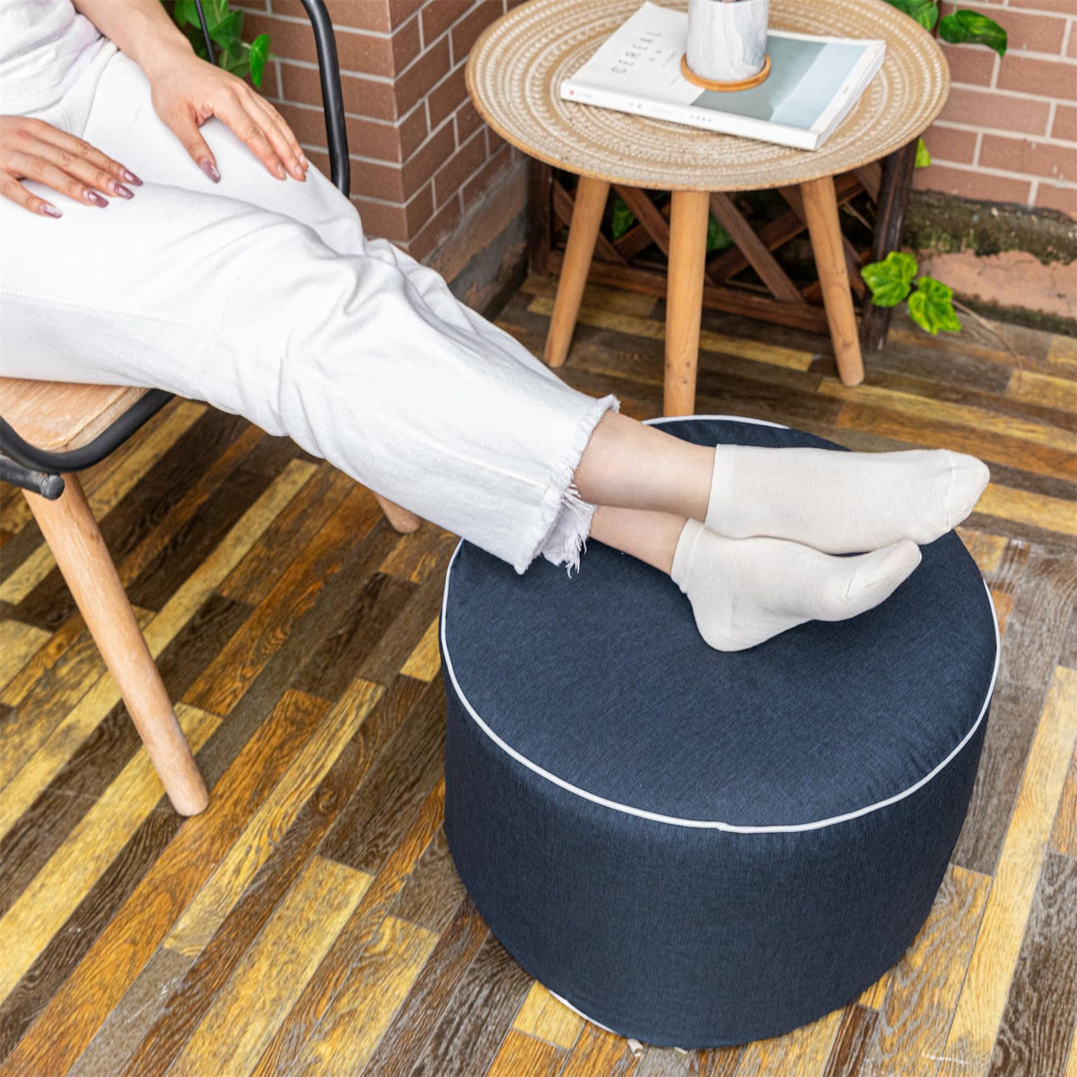 AbunHeri foam-core ottoman delivers plush comfort with resilient shape for long outdoor use.