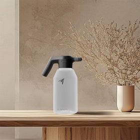 AC Infinity gardening multi-use spray supports water, foliar, and surface cleaning tasks.