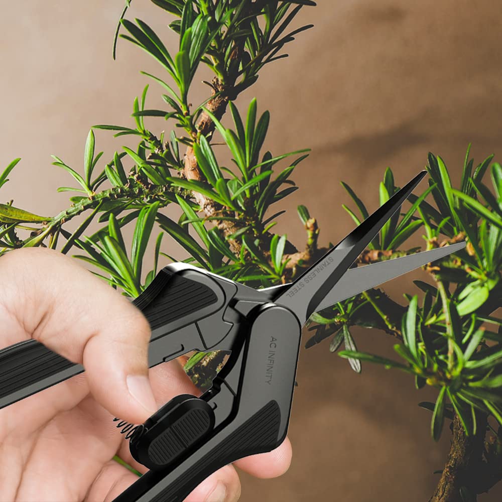 AC Infinity pruning shear stored compactly, ready for tool box.