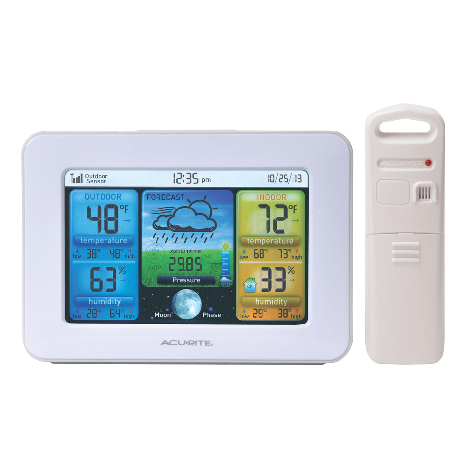 AcuRite 02041M color weather station display shows indoor and outdoor temperatures for easy daily planning.