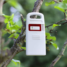 AcuRite 06045M mounted outdoors enables remote alerts via AcuRite apps.