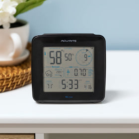 AcuRite Iris hyperlocal forecast combines data for a 12-hour outlook to plan activities.
