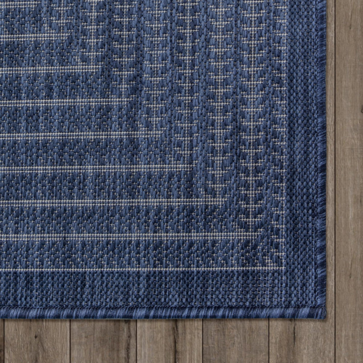 Adiva Rugs easy-clean surface rug; quick spot-cleaning keeps spaces fresh.