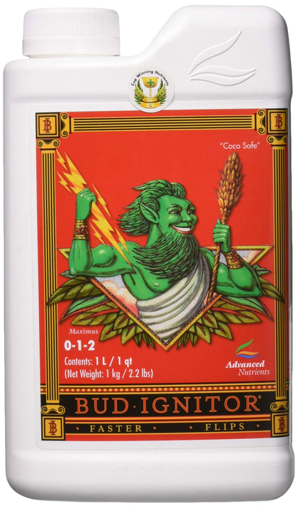 Advanced Nutrients Bud Ignitor bottle for early bloom support and aroma optimization.