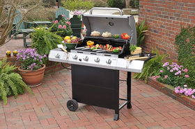 Adviace porcelain-steel heat plate; resistant to rust and easy cleanup.