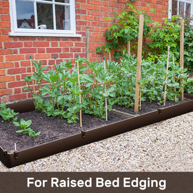 AGTEK curved garden bed border setup demonstrating flexible edging.