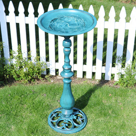 AIHAOKAN blue bird bath bowl close-up inviting birds to bathe.