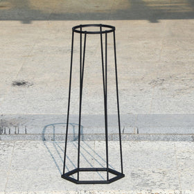 AIHAOKAN multi-function stand ideal for bird baths or flower pots.