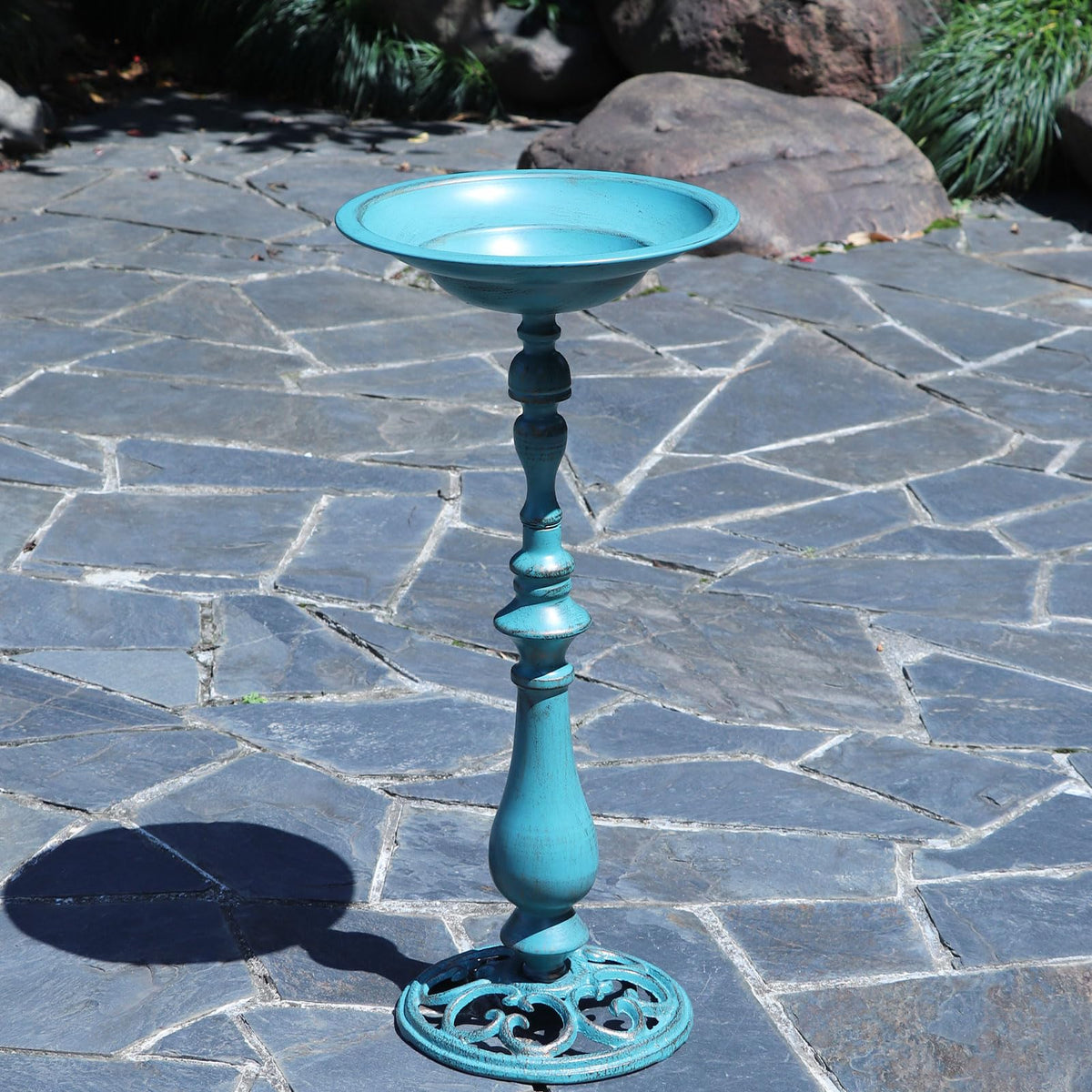 AIHAOKAN durable metal construction withstands weather while remaining charming.