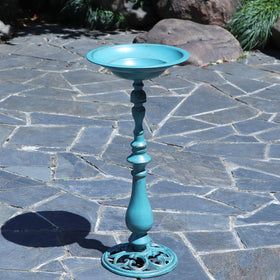 AIHAOKAN durable metal construction withstands weather while remaining charming.