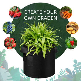 AkiiGer bag accommodates vegetables, fruits, and flowers in various setups.