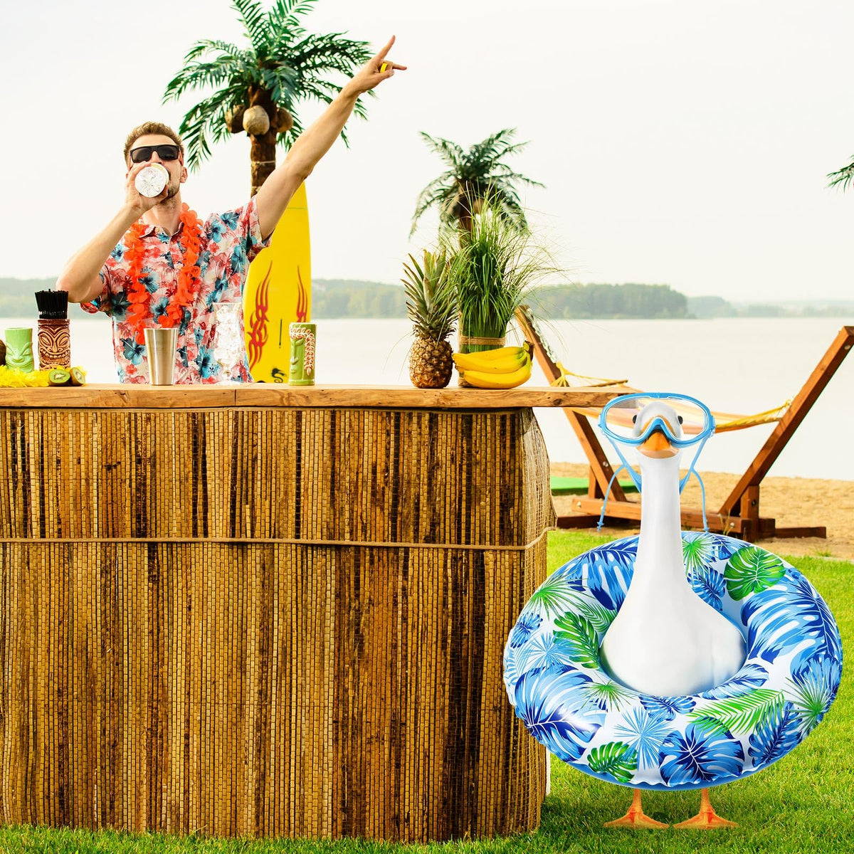 Aliceset 23-inch fit ensures compatibility with standard lawn geese