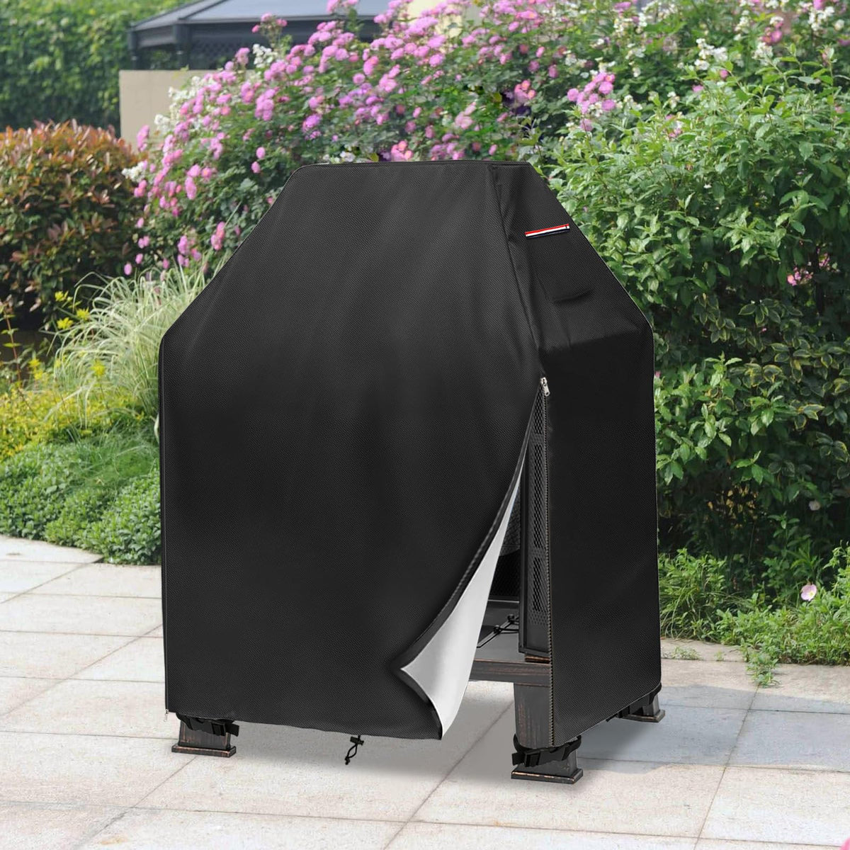 Alickwang dust and dirt protection helps maintain the fire pit's appearance