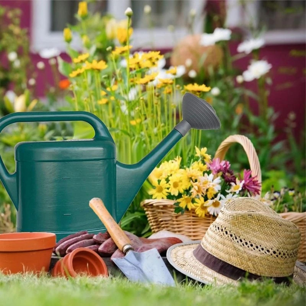 Alpertie dependable sprayer head improves watering efficiency in pots and beds