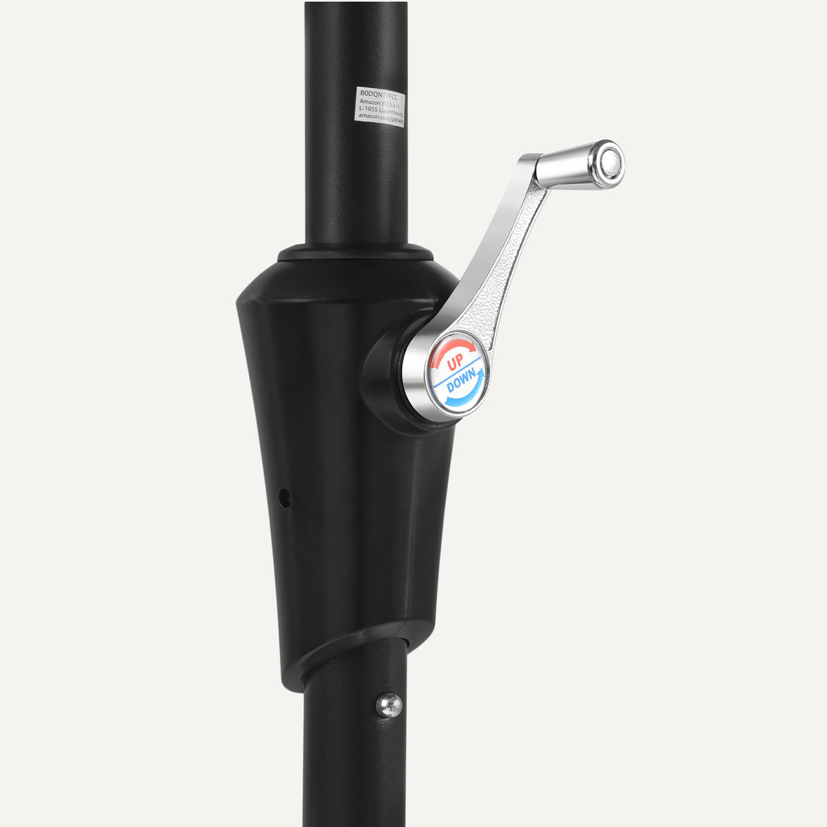 Lightweight aluminum pole with steel ribs offers sturdy support.