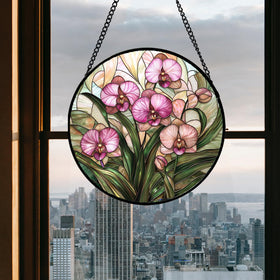 AMDERVEN suncatcher features detailed patterns that draw attention