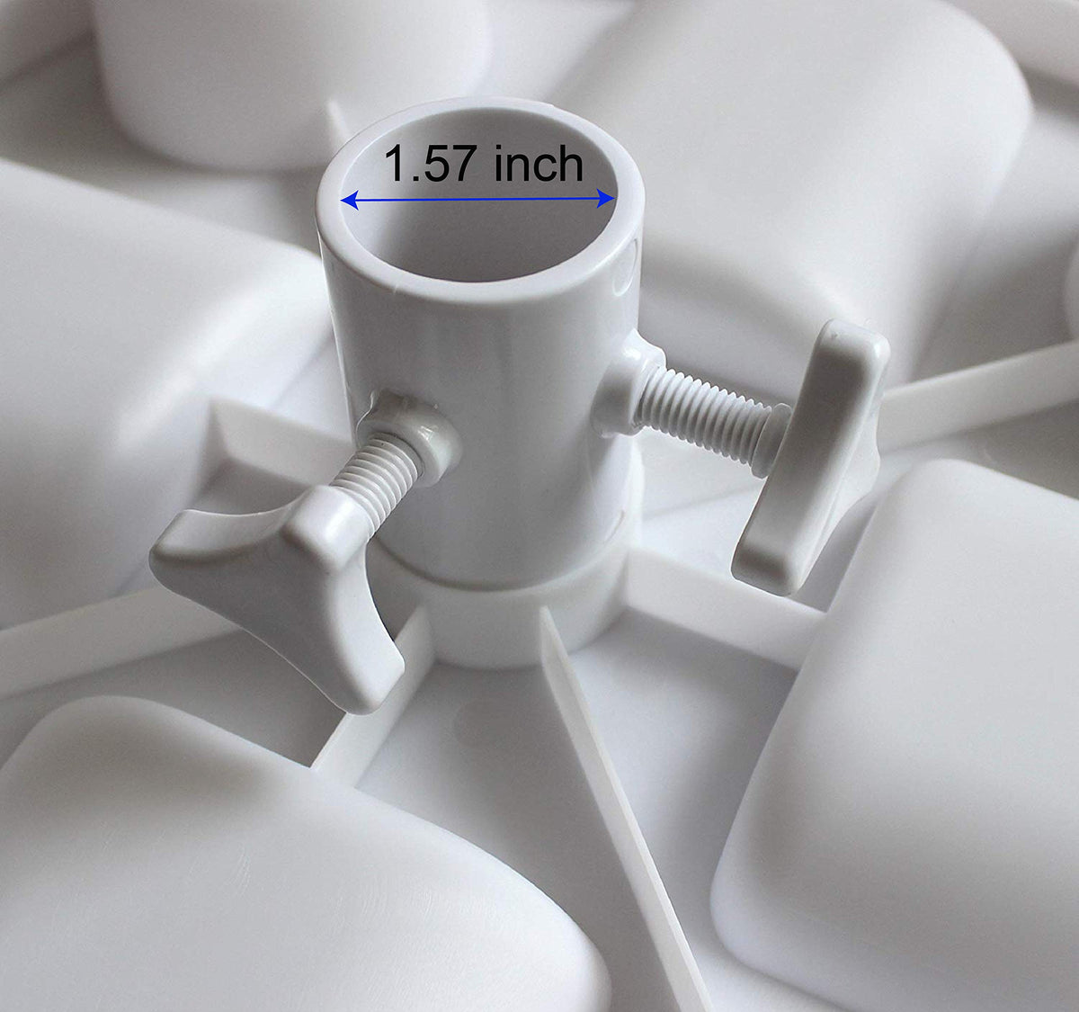 AMMSUN four snack compartments keep treats organized during picnics