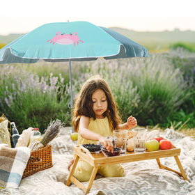 AMMSUN seaside umbrella shown on beach scene highlights quick setup and portability.