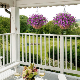 Ammyoo indoor-outdoor décor daisy basket adds charm to any space.