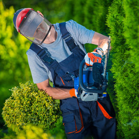 Amylove protective gear enhances enjoyable garden tasks with practical safety.