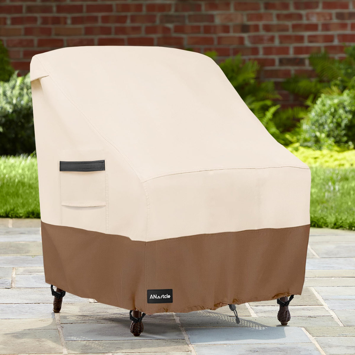 ANartcle padded handles aid easy fitting and removal of the chair cover