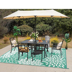 Anidaroel waterproof polypropylene rug resists sun and rain for year-round use.