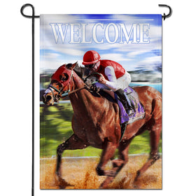 Anley derby-horse-race-welcome-flag boosts curb appeal outdoors.