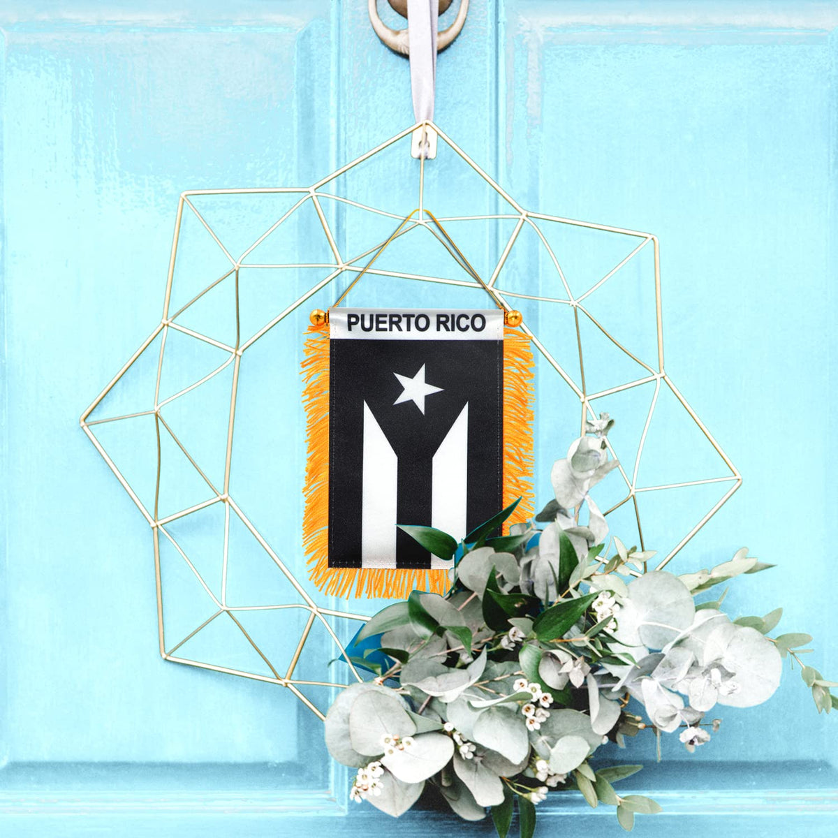 Rearview mirror mounting with the Anley Puerto Rico fringe flag.