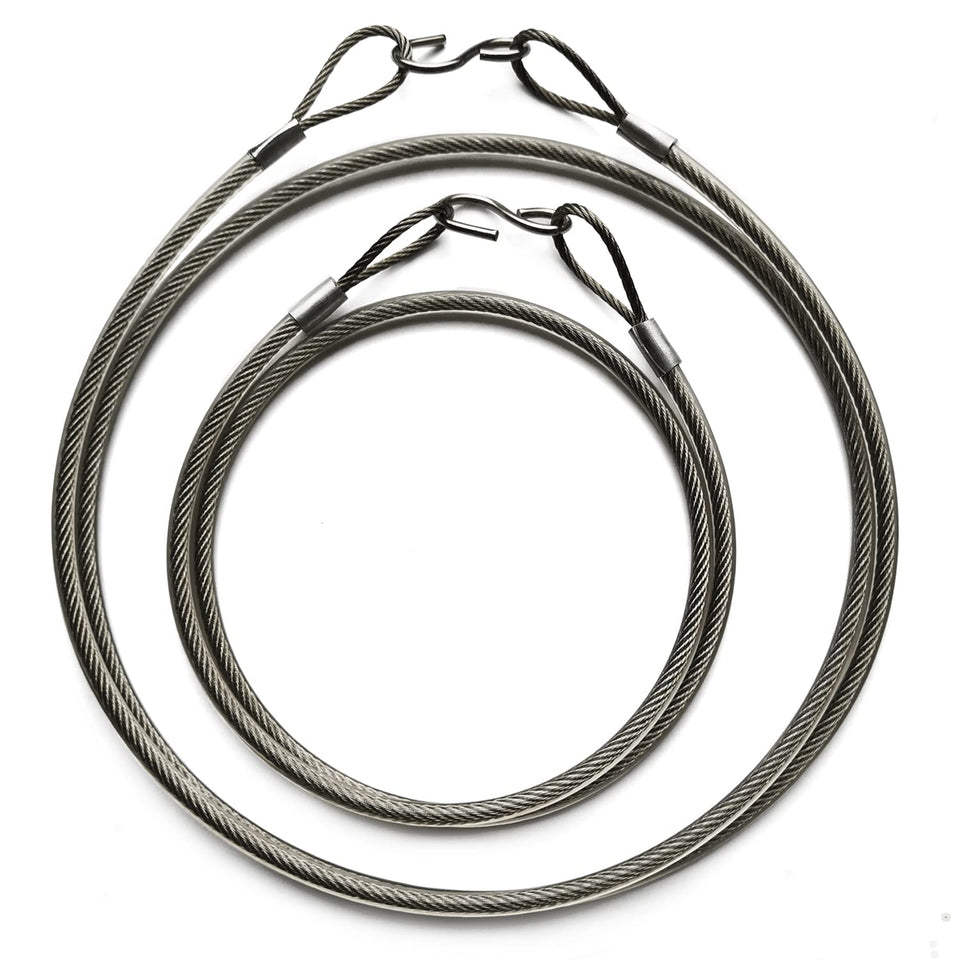 Anranmm hanging cable with S-hook around a tree branch for sturdy outdoor support.