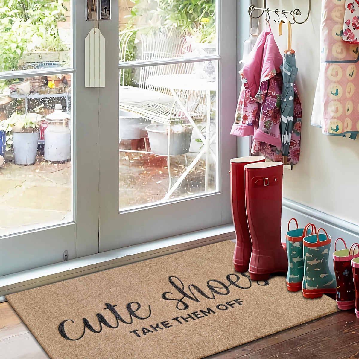AOAOPQ brown doormat adds warm, natural tones to doorways.