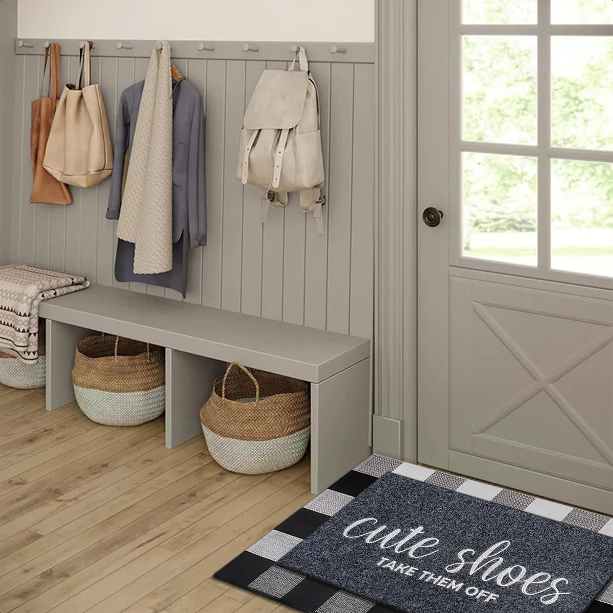 AOAOPQ easy-clean mat can be shaken or rinsed to remove dirt