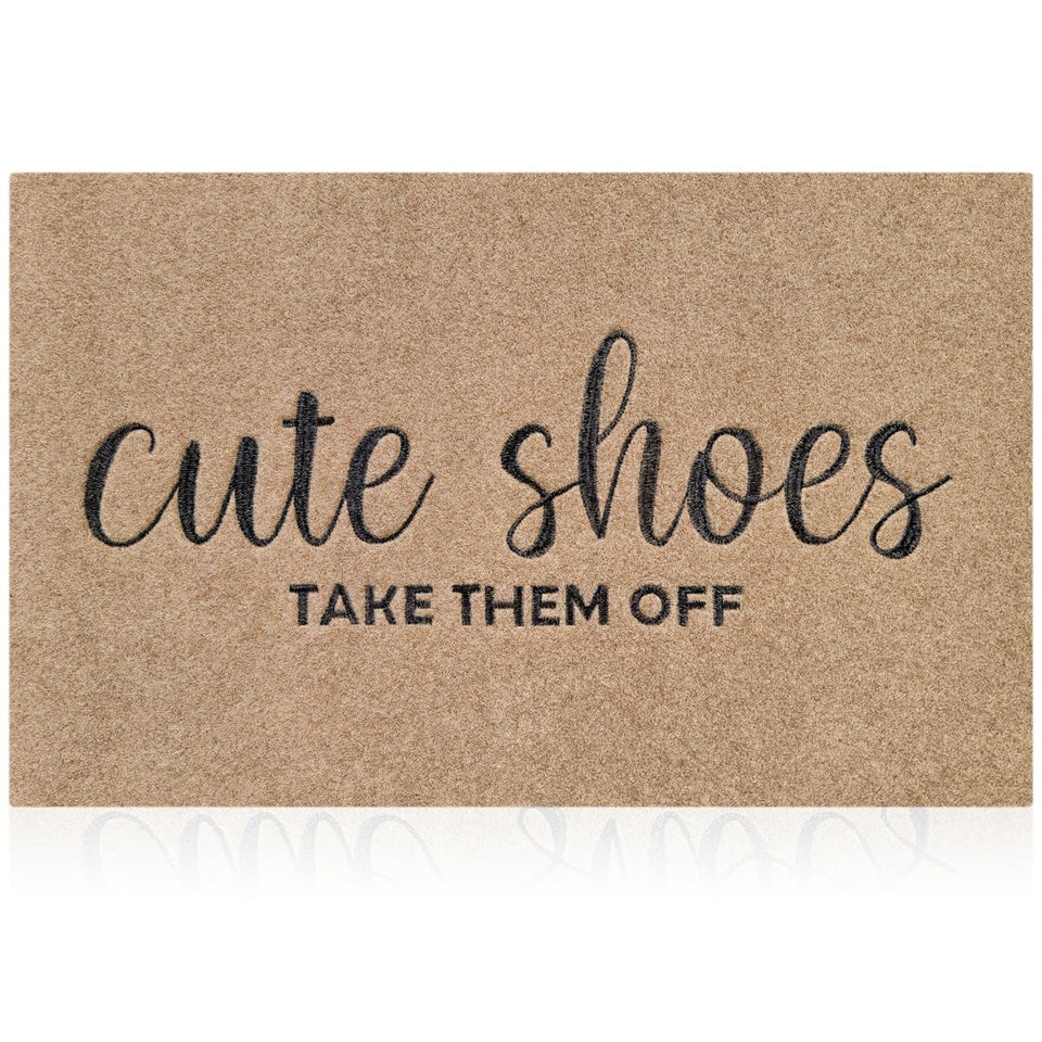 AOAOPQ front-door welcome mat provides a warm entry and durable protection.