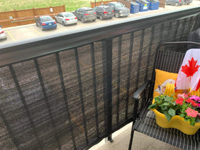 AOCHENLY balcony privacy screen installs easily with included ties and rope.