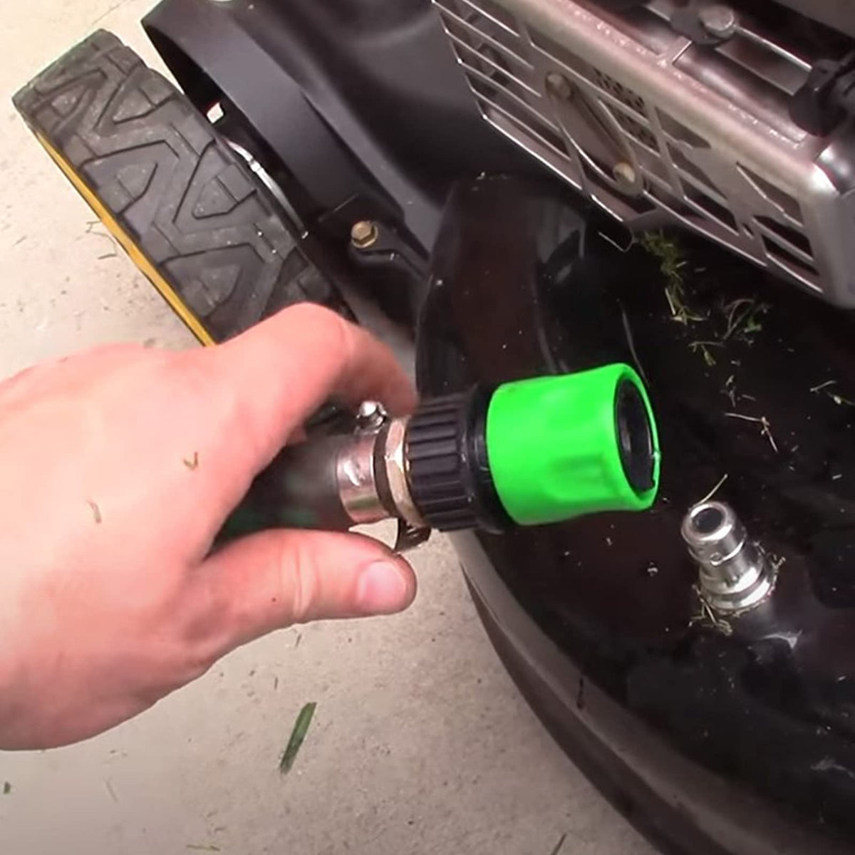 Aolamegs compact deck cleaner for convenient, space-saving maintenance