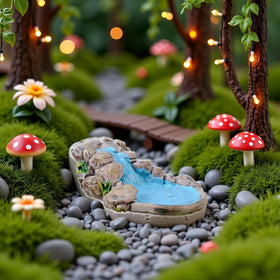 aoukoslt small-scale ornament suits shelves, patios, and terrarium corners.