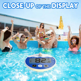 Aoycocr floating thermometer on water enables real-time pool temperature monitoring.