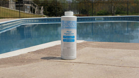 Aqua Clear Algaecide 32 oz pool water clear after treatment.