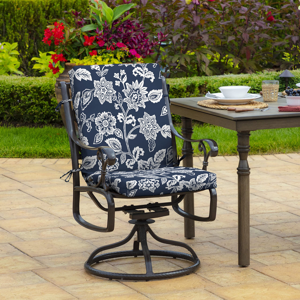 Arden Selections cushion back view 20x24 demonstrates full support for dining chairs.