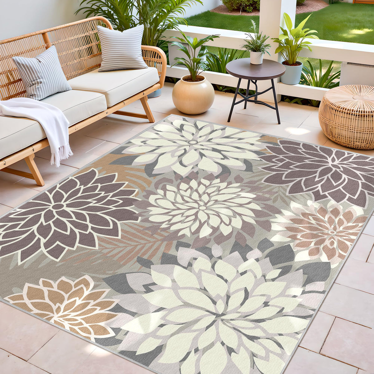 Arenarug non-slip backing keeps the rug steady on decks.