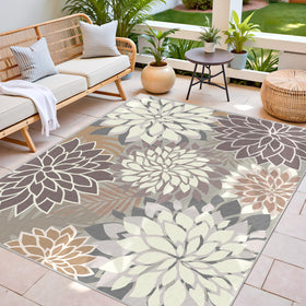 Arenarug non-slip backing keeps the rug steady on decks.