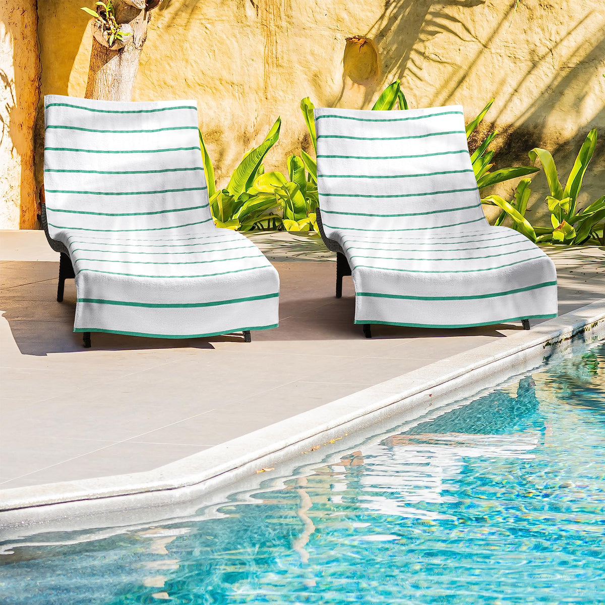 Arkwright Las Rayas pack of 2 covers keeps pool area coordinated.