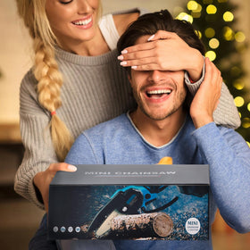ArtsyCase includes two batteries, two chains, and two bars for continuous use.