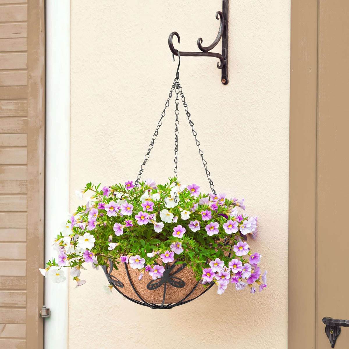 ARVINKEY two-pack provides flexible garden and porch decor options