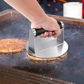 Ashihoti Official grill tongs and cleaning brush simplify handling and maintenance.
